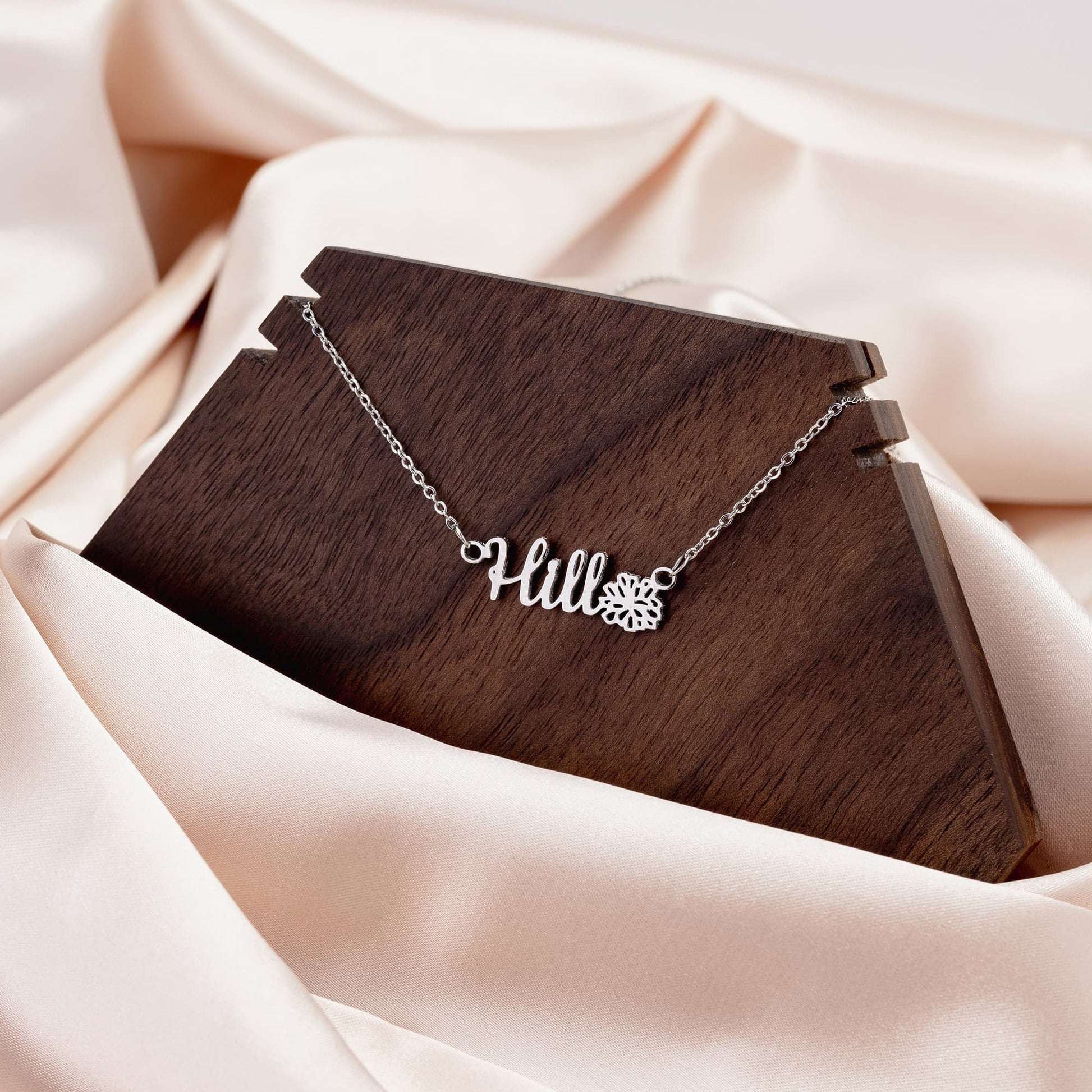 Sports Mom Woman Custom Personalized Name Necklace Ichaku [Perfect Gifts Selection]
