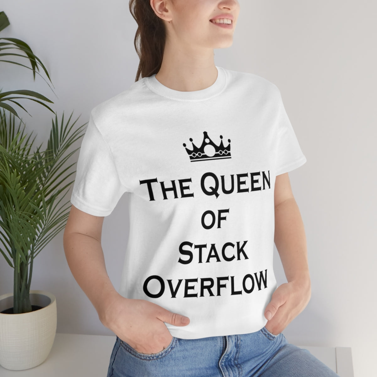 The Queen of Stack Overflow IT Funny Coding Unisex Jersey Short Sleeve T-Shirt Ichaku [Perfect Gifts Selection]