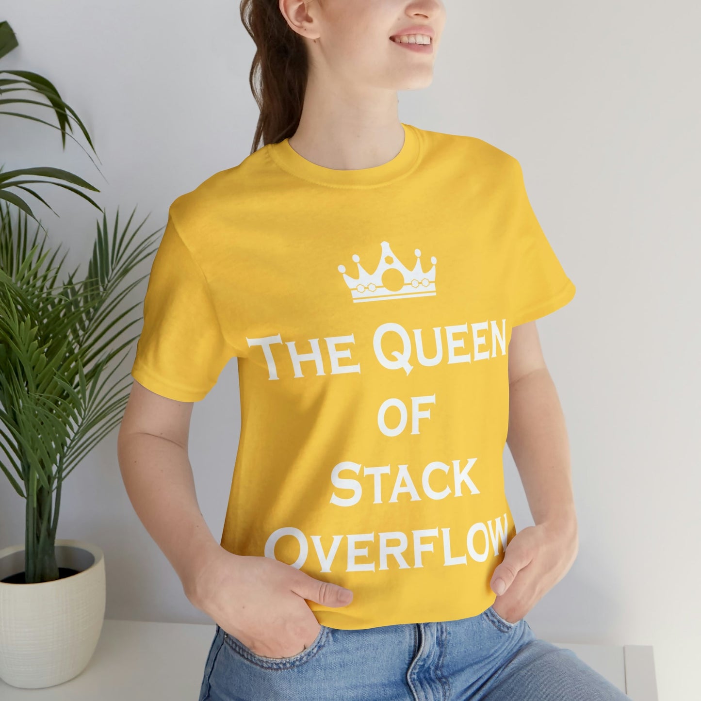 The Queen of Stack Overflow IT Funny Coding White Text Unisex Jersey Short Sleeve T-Shirt Ichaku [Perfect Gifts Selection]