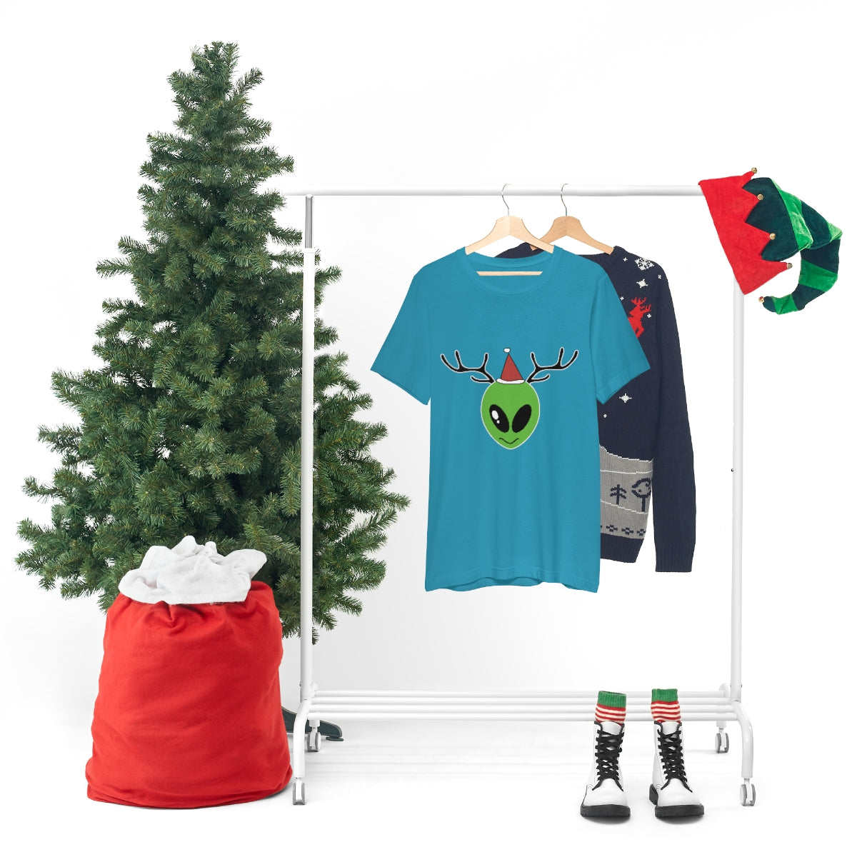 Xmas Aliens Deer Santa Claus UFOS Unisex Jersey Short Sleeve T-Shirt Ichaku [Perfect Gifts Selection]