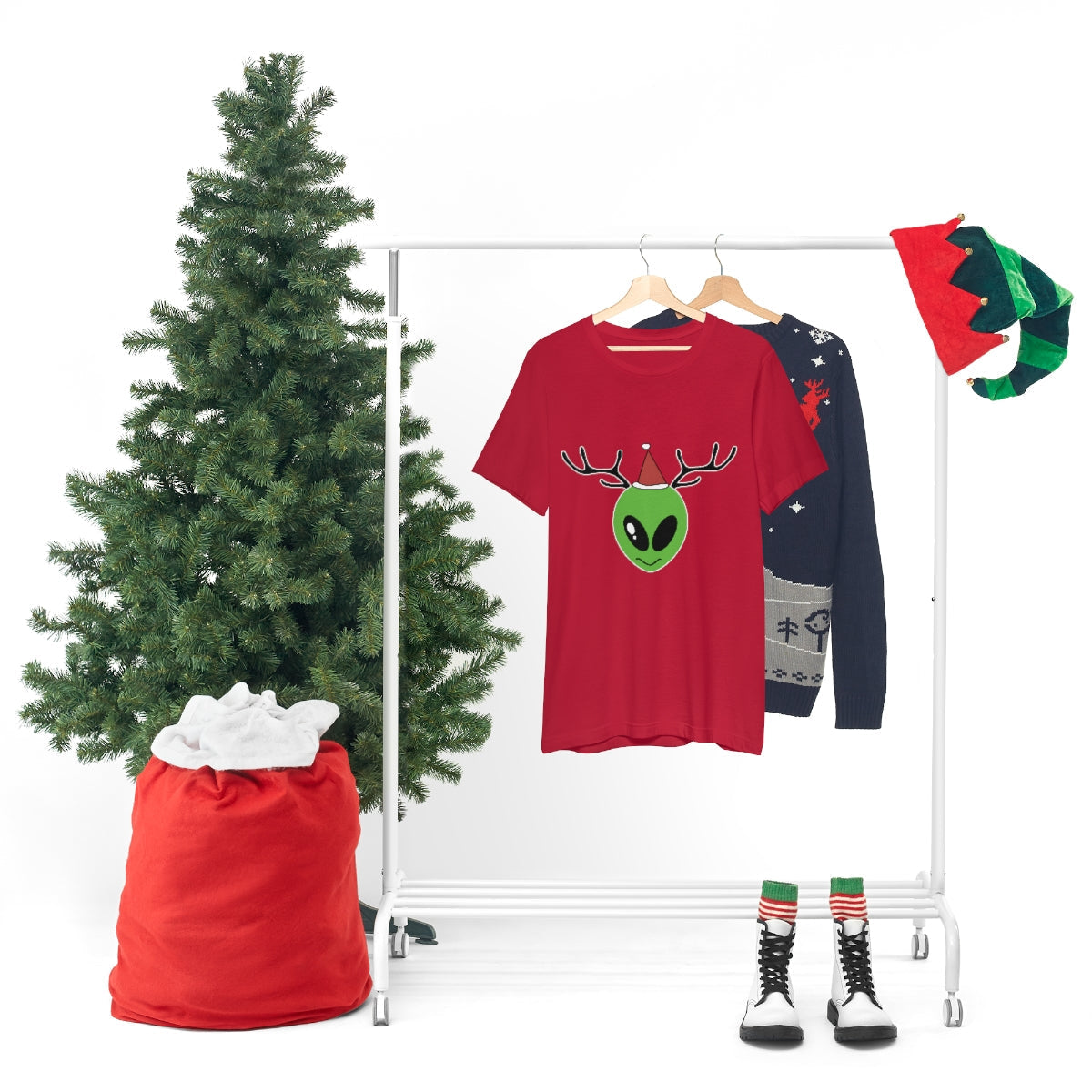 Xmas Aliens Deer Santa Claus UFOS Unisex Jersey Short Sleeve T-Shirt Ichaku [Perfect Gifts Selection]