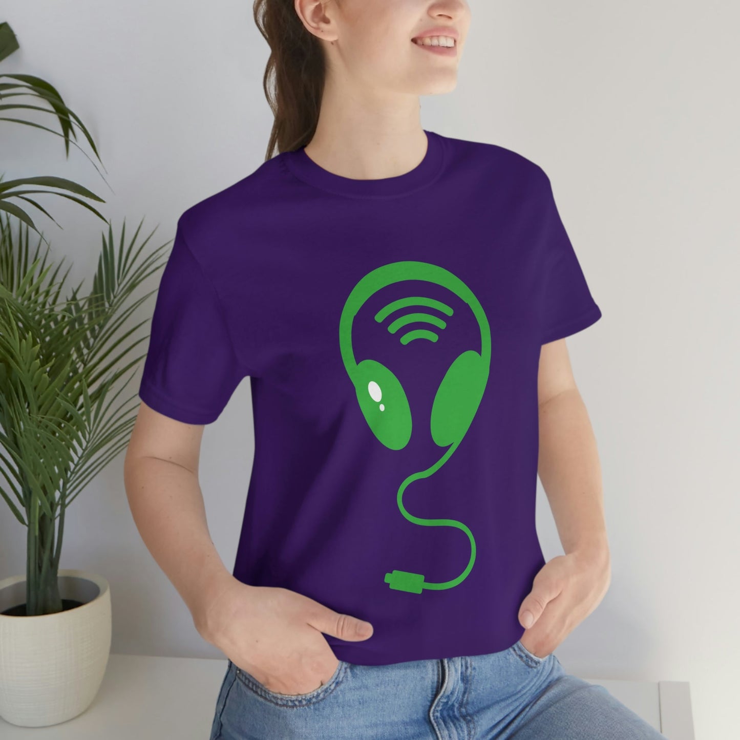 Aliens Headphones Humor Saying Quotes Unisex Jersey Short Sleeve T-Shirt Ichaku [Perfect Gifts Selection]