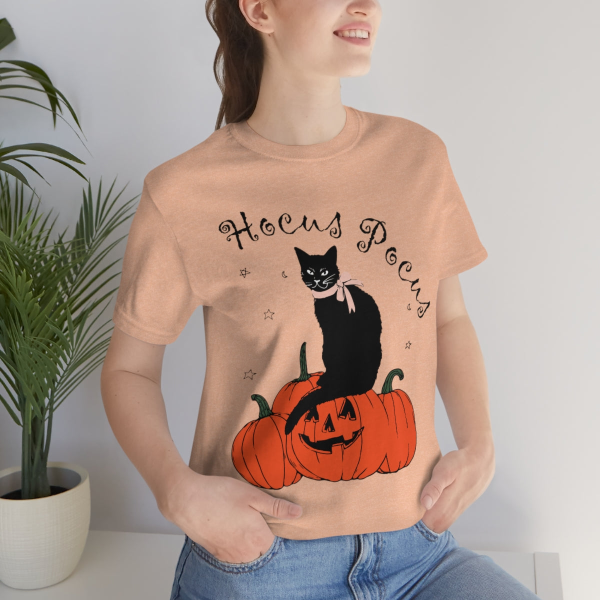 Hocus Pocus Halloween Black Cat Watching Unisex Jersey Short Sleeve T-Shirt Ichaku [Perfect Gifts Selection]