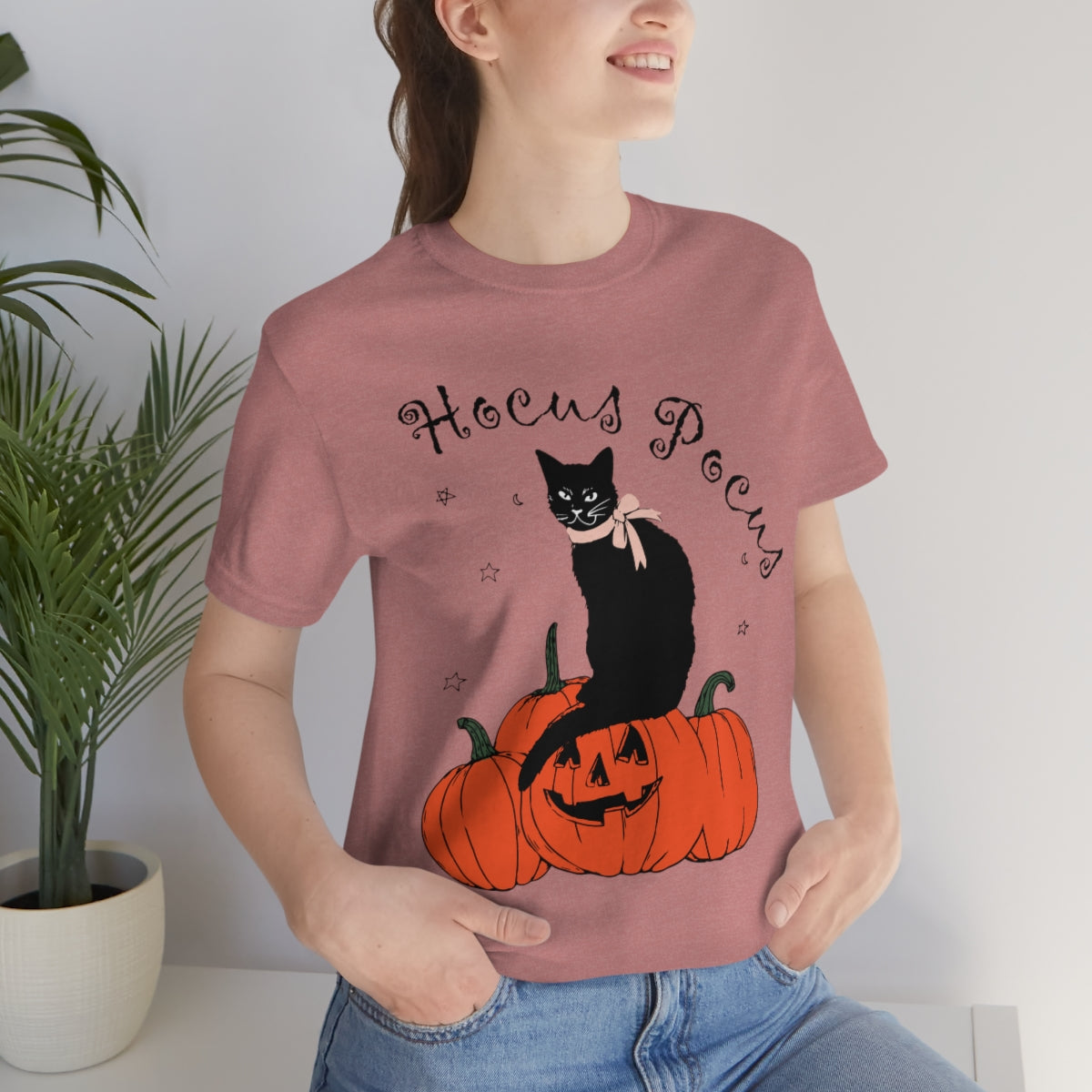 Hocus Pocus Halloween Black Cat Watching Unisex Jersey Short Sleeve T-Shirt Ichaku [Perfect Gifts Selection]