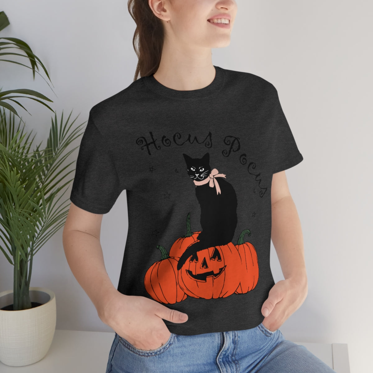 Hocus Pocus Halloween Black Cat Watching Unisex Jersey Short Sleeve T-Shirt Ichaku [Perfect Gifts Selection]