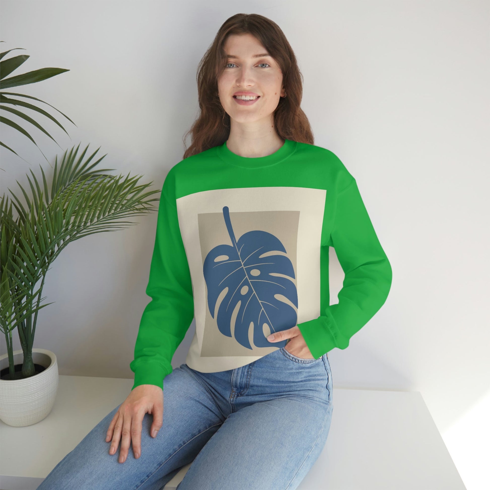 Monstera Leaf Modern Minimal Art Plant Unisex Heavy Blend™ Crewneck Sweatshirt Ichaku [Perfect Gifts Selection]