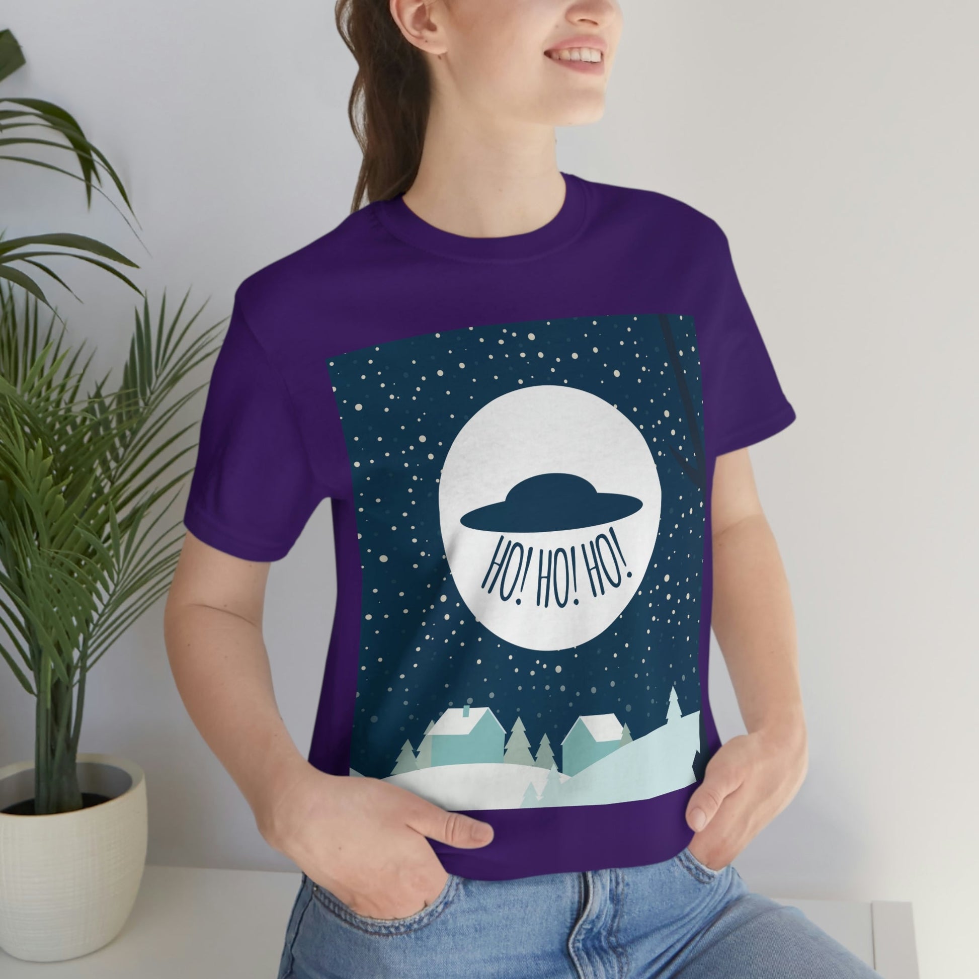 Santa Claus Arrival Merry Christmas Aliens UFO Winter Humor Art Unisex Jersey Short Sleeve T-Shirt Ichaku [Perfect Gifts Selection]