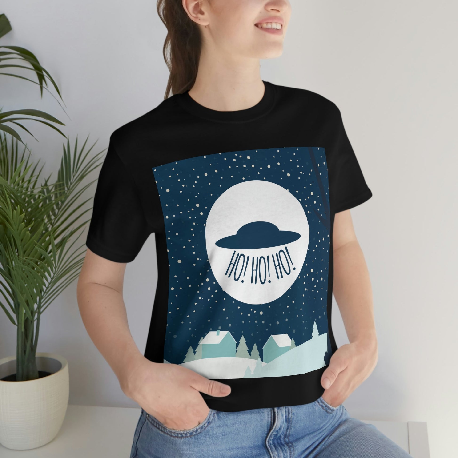 Santa Claus Arrival Merry Christmas Aliens UFO Winter Humor Art Unisex Jersey Short Sleeve T-Shirt Ichaku [Perfect Gifts Selection]